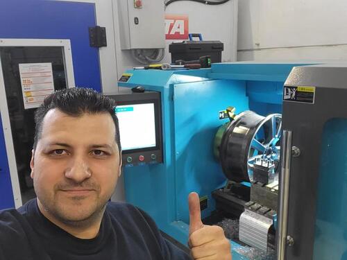 Latest company case about A German Repair Shop Invested in the Gubot LSB300 for Efficient Wheel Refinishing